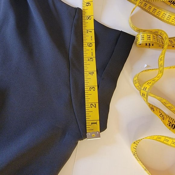 Beautiful Cropped Blouse V Neck Short Sleeve Size M - Picture 11 of 12